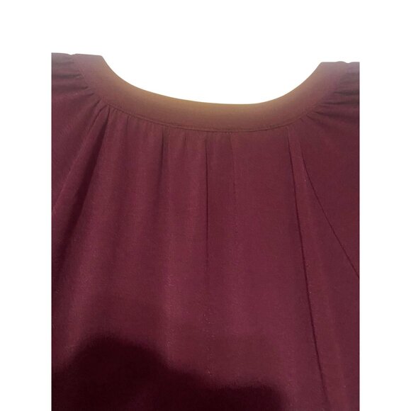 Womens Burgundy 3/4 Sleeve Tunic Top With Button Front Accent - Picture 5 of 6